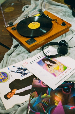 Vinyls, a heaphone and a turntable. Photographer: Chard Adio